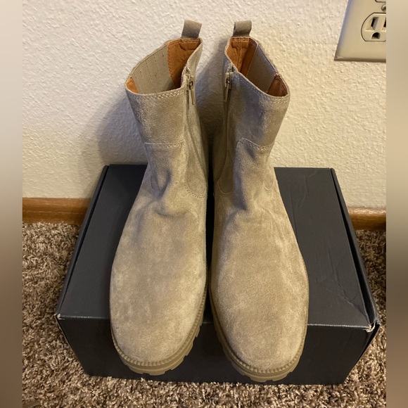 Lucky Brand suede boots size 9.5 - Picture 6 of 8